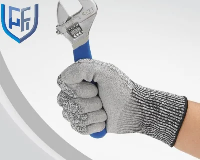 Consiglia guanti di sicurezza in PU con fodera resistente al taglio lavorata a maglia Hppe 13G